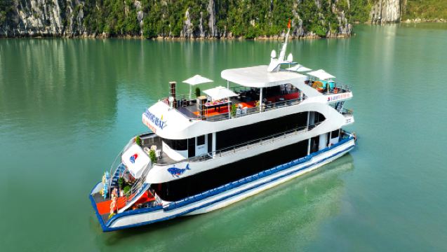 Harmony Deluxe Ha Long Bay Cruise: Jacuzzi, Kayaking,Caves & Lunch Set by Bus