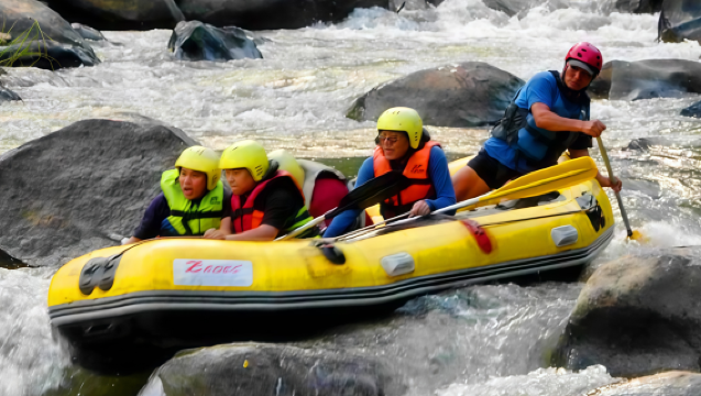Arung Jeram Chiang Mai dengan Makan Siang dan Transfer