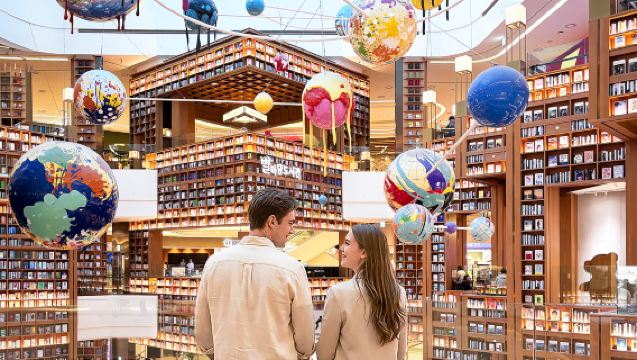 Day Tour from Seoul | Suwon Hwaseong Fortress + Starfield Library + Haengridan-gil