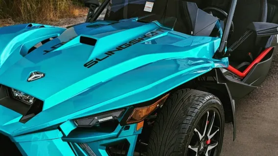 San Antonio: Selbstgeführte Tour mit dem Polaris Slingshot + Eintritt zu den Natural Bridge Caverns