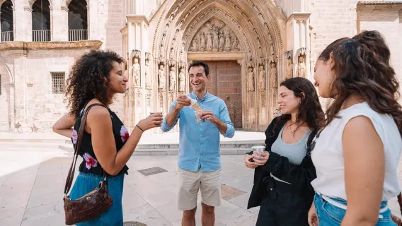 Valencia: Morning Food Tour with Central Market Visit