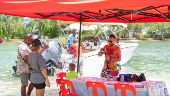 5 Islands Speedboat Cruise, Snorkeling with Lunch & Open Bar