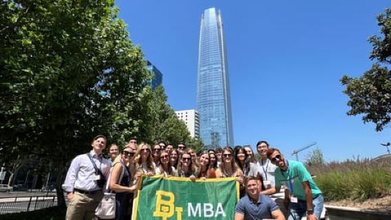 Santiago: Cable Car, Funicular & San Cristóbal Walking Tour