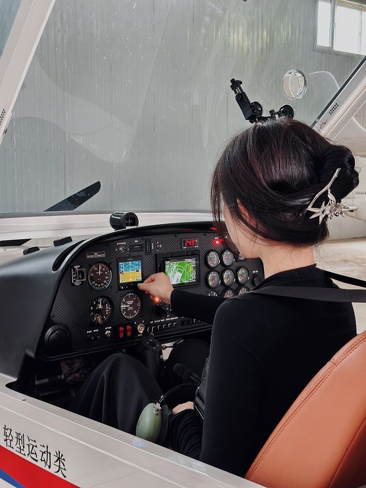 遼寧瀋陽無憂通用航空固定翼飛行體驗/可體驗駕駛【教練一帶一飛行+贈送飛行照片和飛行證書】