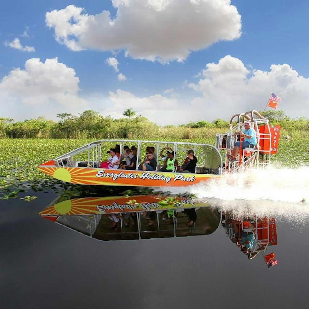 Miami: Bus Tour + Bay Cruise + Everglades Holiday Park Airboat Ride