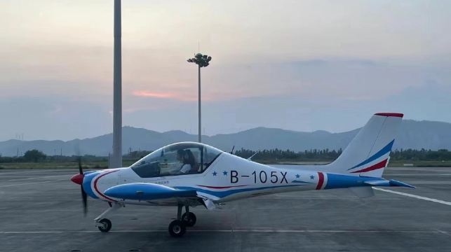 廣東珠海蓮洲機場固定翼飛機飛行體驗【可體驗駕駛飛機+專業飛行教員帶飛】