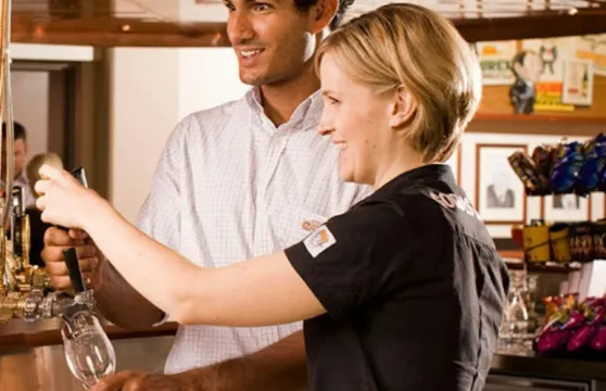 XXXX啤酒廠：導覽服務