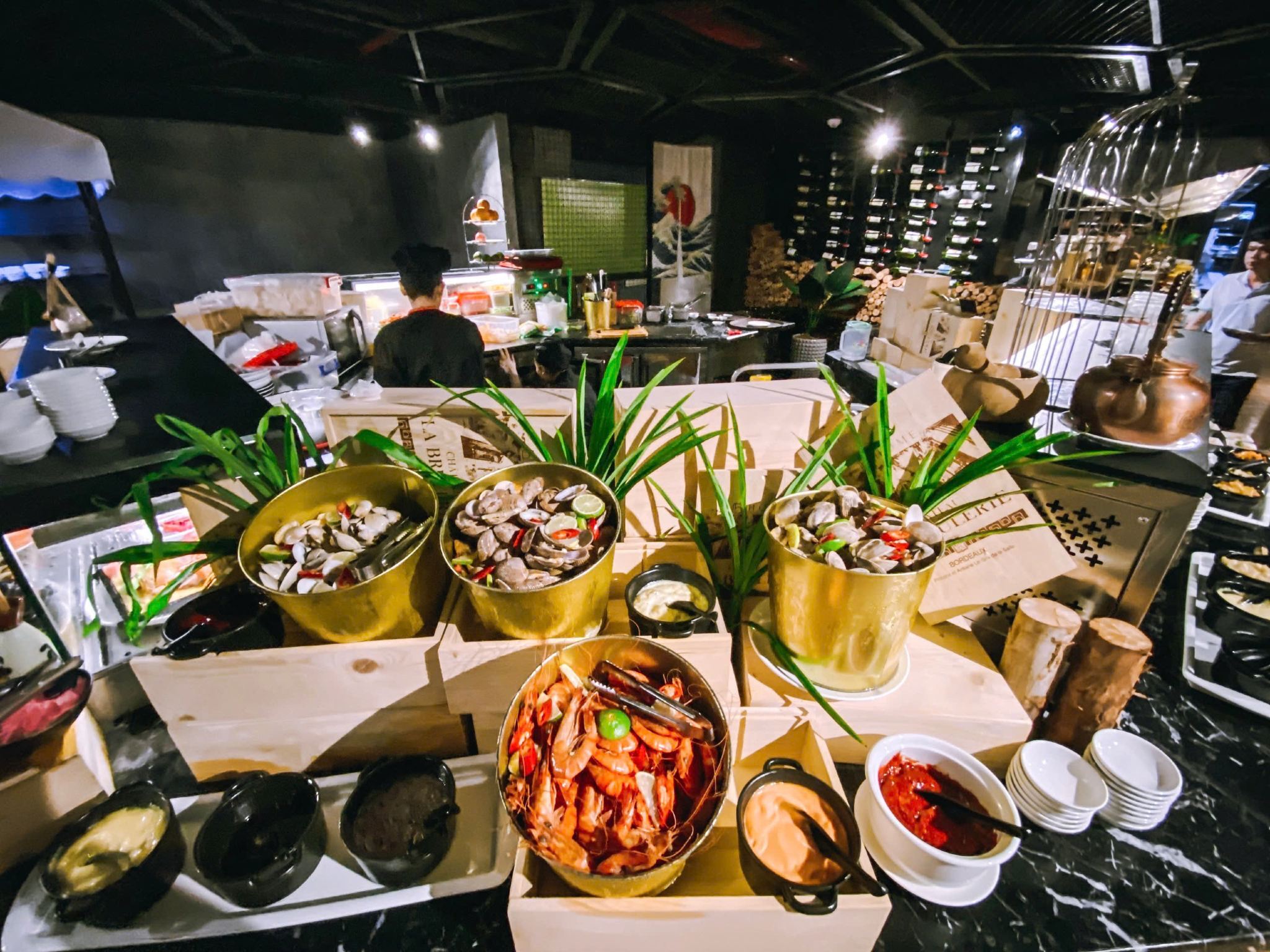 Ngon Gallery Nha Trang Restaurant: Indulge in a Seafood Buffet with Optional Lobster