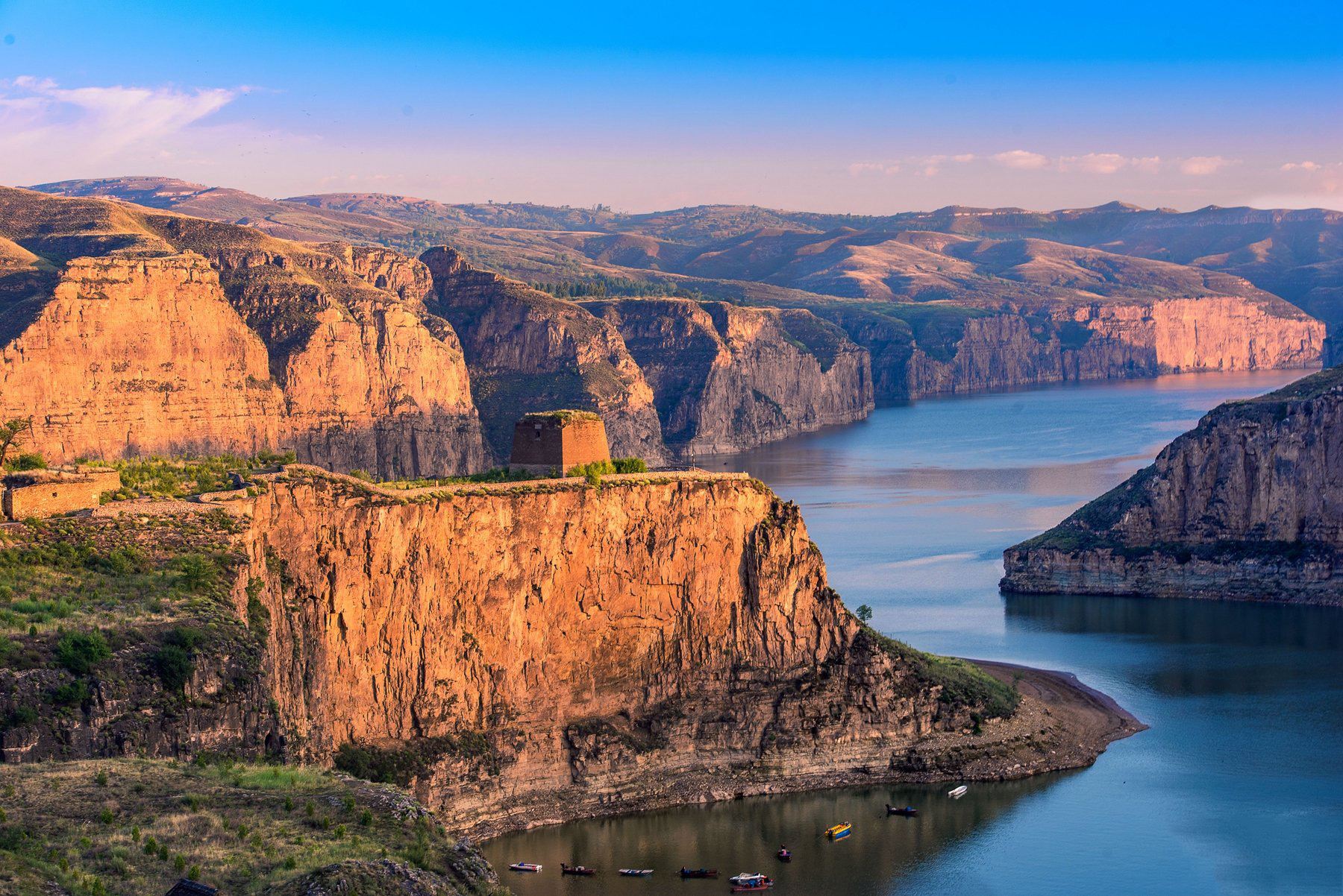 老牛灣黃河大峽谷旅遊區+昭君博物院一日遊