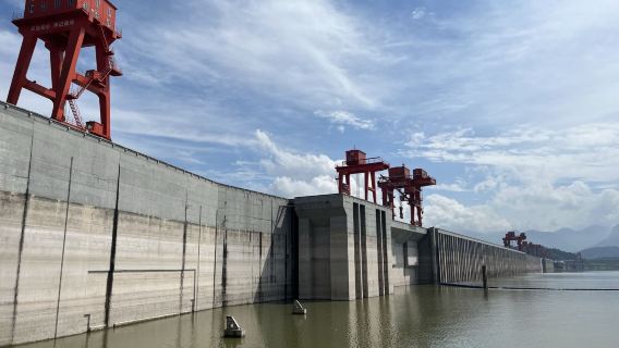 三峽垂直升船機+三峽大壩一日遊【乘豪華遊輪翻越三峽大壩】