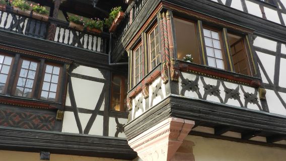 Safari Tour Villages of the vineyards: 1 day, 4 villages and wine tasting