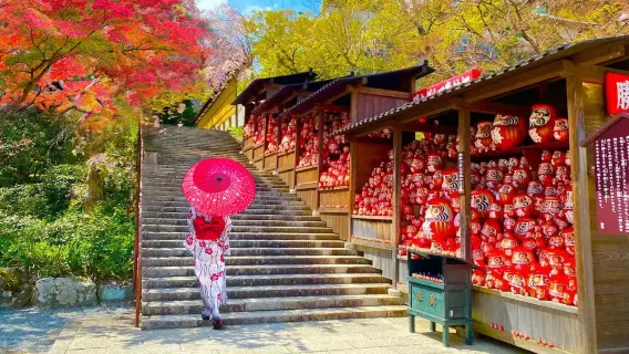 Osaka & Kyoto Sehenswürdigkeiten entdecken: Wunscherfüllung im Katsuō-ji + atemberaubende Landschaften in Arashiyama + Besuch des Goldenen Pavillons in Kyoto