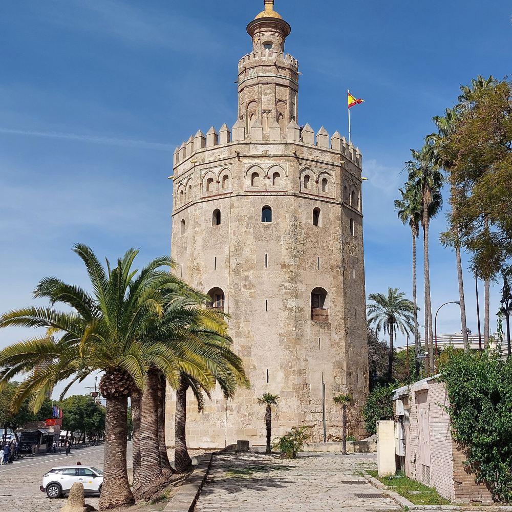 塞維利亞+聖十字區+特裡亞納區+黃金塔+大力神大道-中文地陪