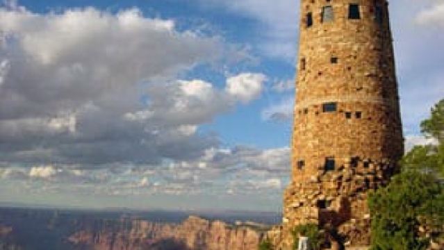 From Sedona or Flagstaff: Ruins & Volcanoes Small-Group Tour