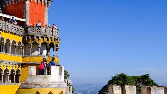 Lisboa: Palacio de Pena, Sintra, Roca y Cascais en furgoneta
