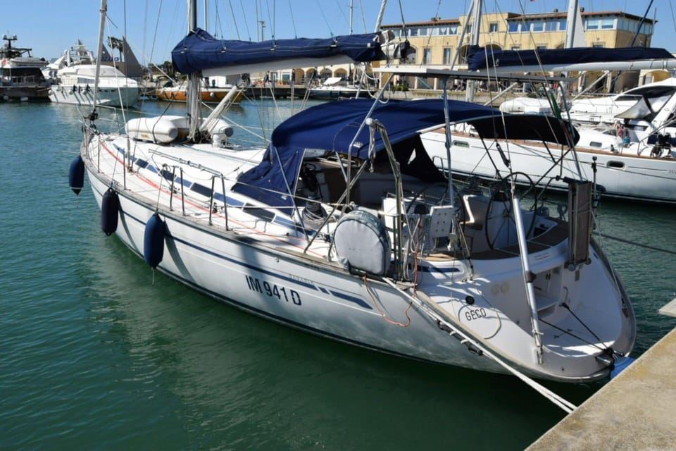 Desde Palau: paseo en velero por el archipiélago de La Maddalena