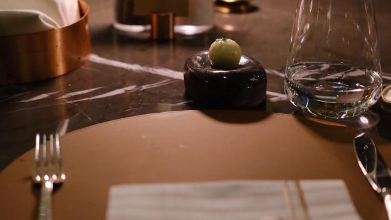 Servizio di prenotazione ristorante Avlu Restaurant, il ristorante popolare a Istanbul, Turchia