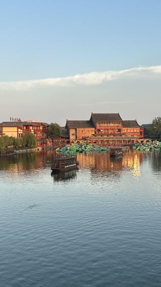 1-day tour to Kaifeng Millennium City Park + Daxiangguo Temple + Bian River Cruise with Chinese and English-speaking service
