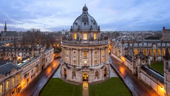 UK Windsor Castle + Stonehenge + University of Oxford In-Depth Guide 1-Day Tour with Multilingual Options