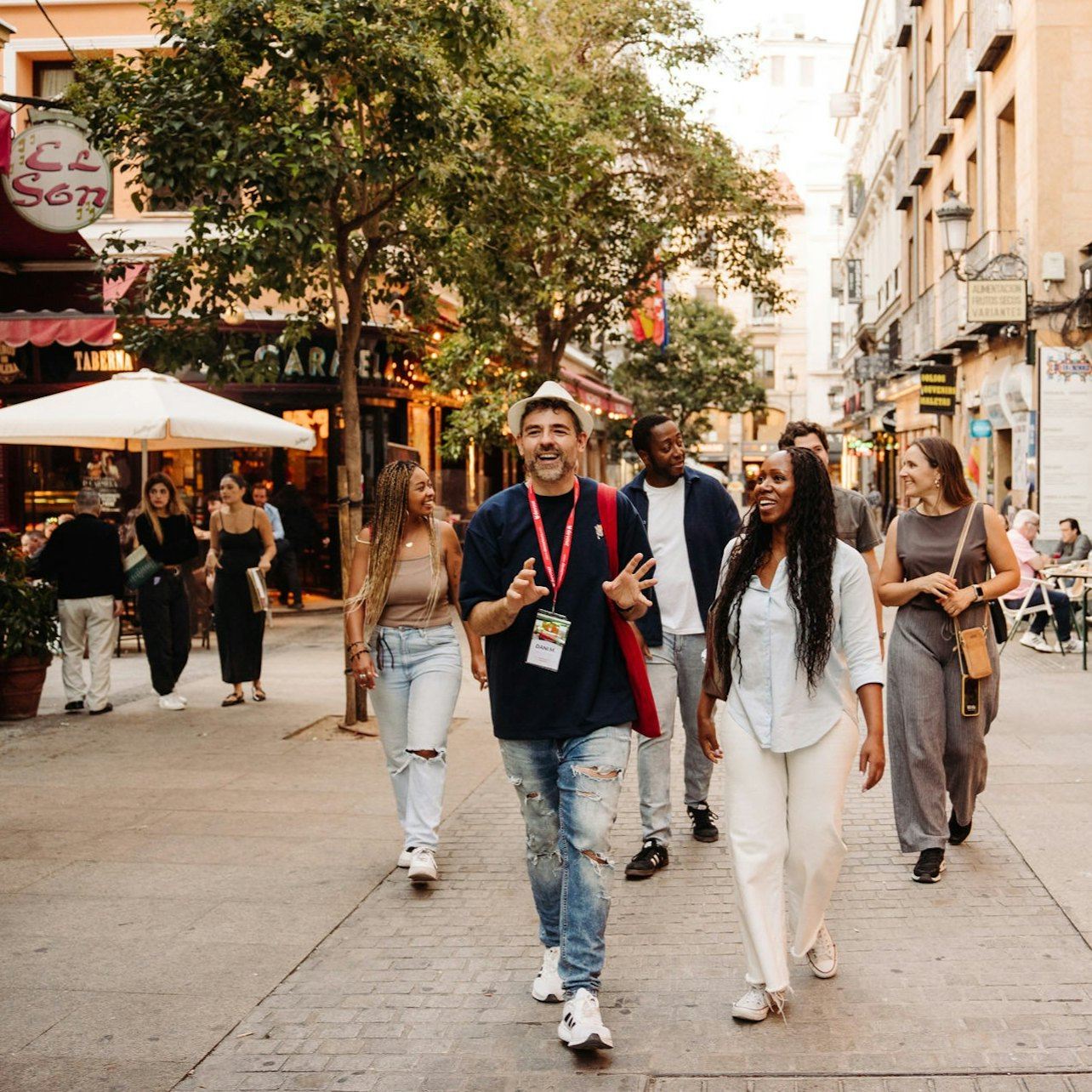 Madrid: Tour guidato con degustazione di tapas e bevande