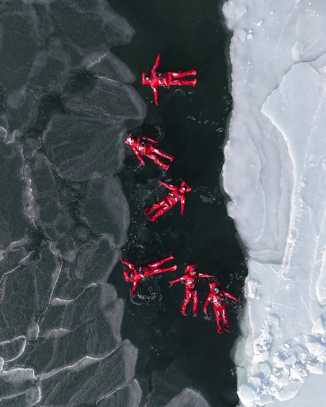 阿勒泰市阿勒泰一牧場冰浮基地體驗潛水浮潛1小時【冰浮體驗+VIP服務(熱茶+小吃+休息室+拍攝)】