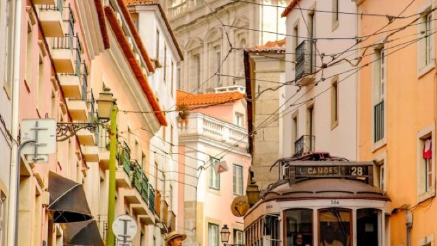 Lisbon City Center - Artistic District Route - Private Charter Available - Top Pick