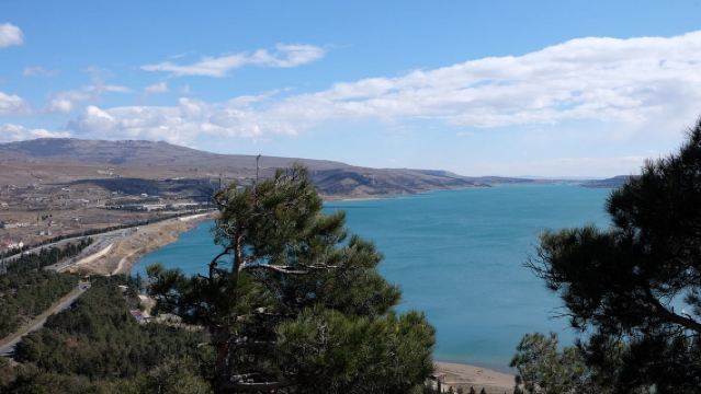 Tbilisi sea + Fortaleza de la Madre + Puente de la Paz + Torre de TV de Tiflis + Catedral de la Santísima Trinidad