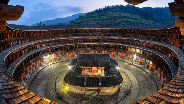 Xiamen, China: Yunshuiyao Ancient Town + Hegui Tower + Huaiyuan Building | Fujian Tulou Private Charter with Adjustable Itinerary