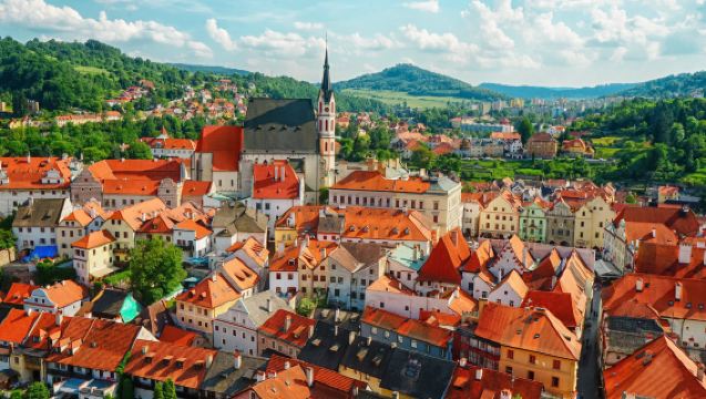 Lawatan sehari dengan sewaan peribadi ke Prague + Pekan Český Krumlov + Pekan České Budějovice, Republik Czech