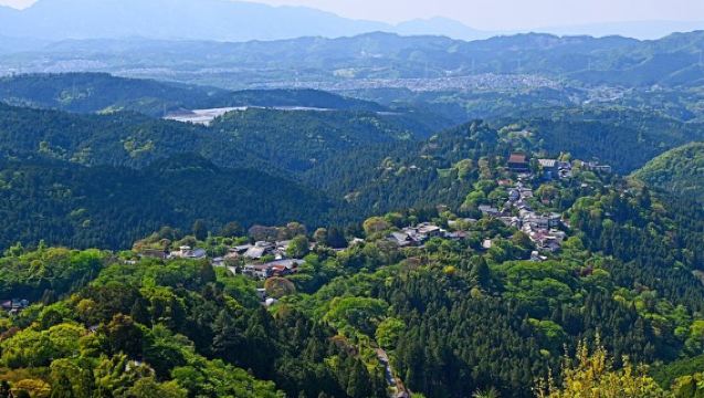 Tur Jalan Kaki Terpandu Bersejarah dan Alami di Yoshino