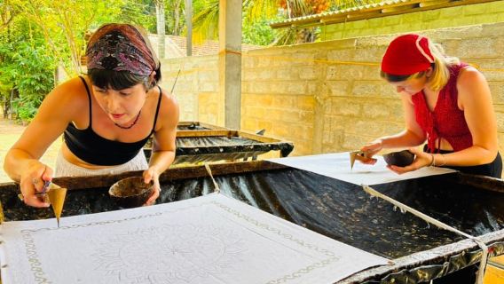 Galle: Traditional Batik Making Workshop with a Local Artist