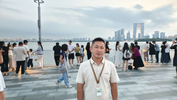 Shuangta Market|Suzhou Dinghui Temple|Canglang Pavilion|Keyuan Garden|Silk Museum—Tiger Hill(Huqiu) Scenic Area afternoon tea|guide