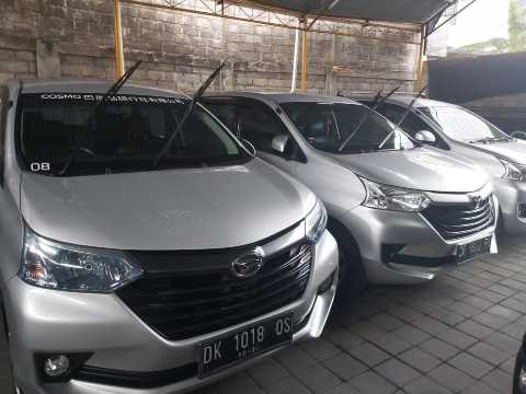 峇里島租車連豐田 Avanza - 小型客貨車