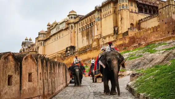 Private 16-Day Delhi, Agra, Rajasthan & Mumbai Tour with Ajanta and Ellora Caves including Guide Ser