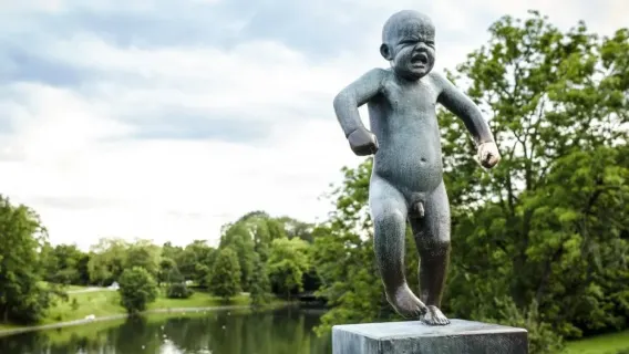 Fortezza di Akershus + Penisola di Bygdøy + Spiaggia di Huk + Parco di Vigeland tour privato con autista