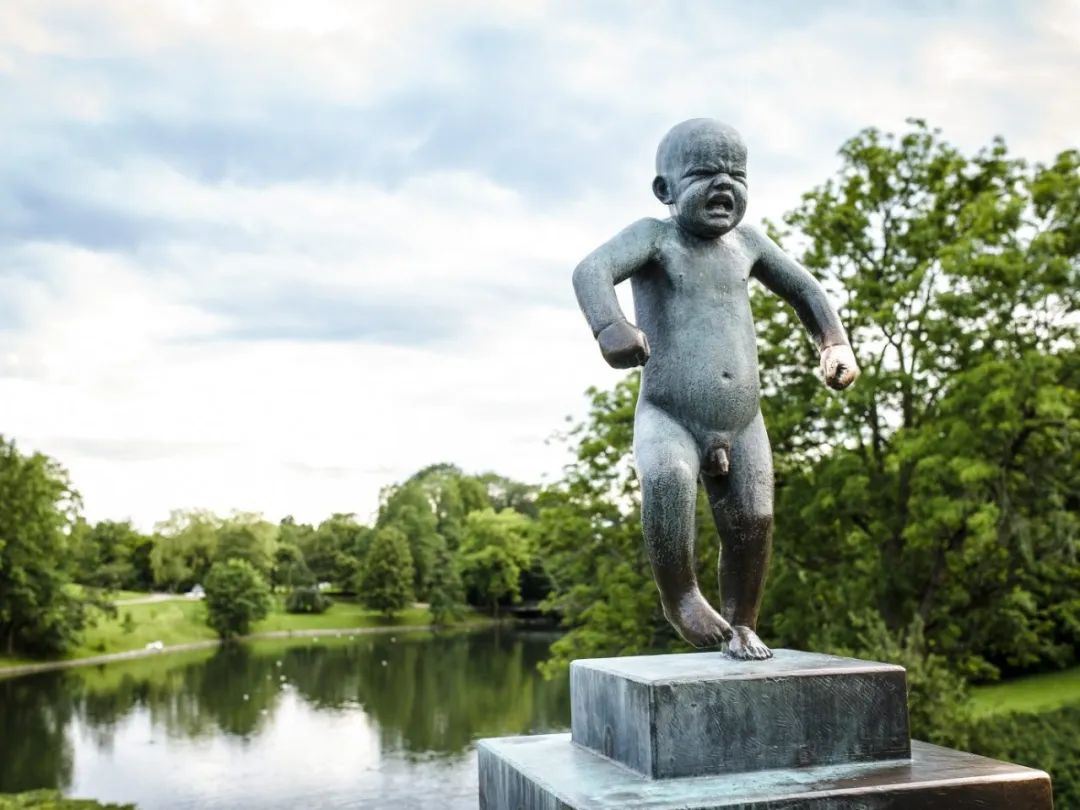 นอร์เวย์ + ป้อมปราการอาเคอร์ชูส + เพนนินซูลาไบกโด + หาดฮุก + สวนประติมากรรมวิเกลันด์