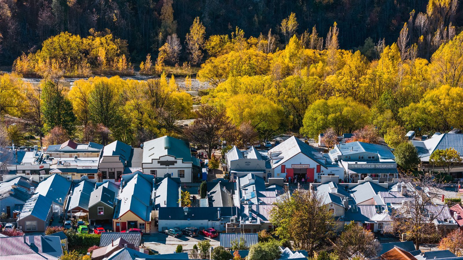 皇后鎮-箭鎮-瓦納卡湖 湖光楓情私享包車遊