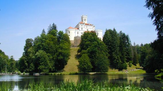 Zagreb Trakoscan Castle + Baroque City Varazdin day tour
