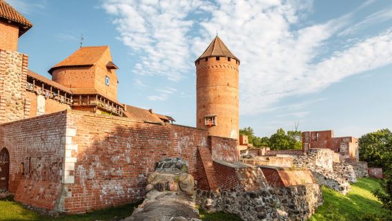 From Riga: Day Trip to Sigulda and Cesis with Hotel Pickup
