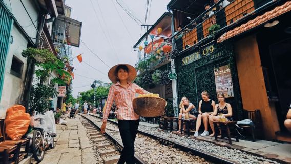 Hanoi: Private Old Quarter Walking Tour with Train Street