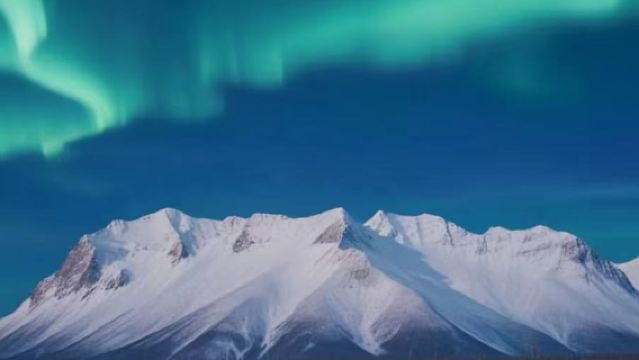 美國費爾班克斯北極小鎮＋藍冰洞＋追極光【私家包車＋尊享訂製】