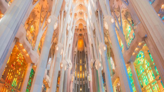 巴特羅之家含門票（不含導覽）+聖家族大教堂含門票中文人員導覽一日遊