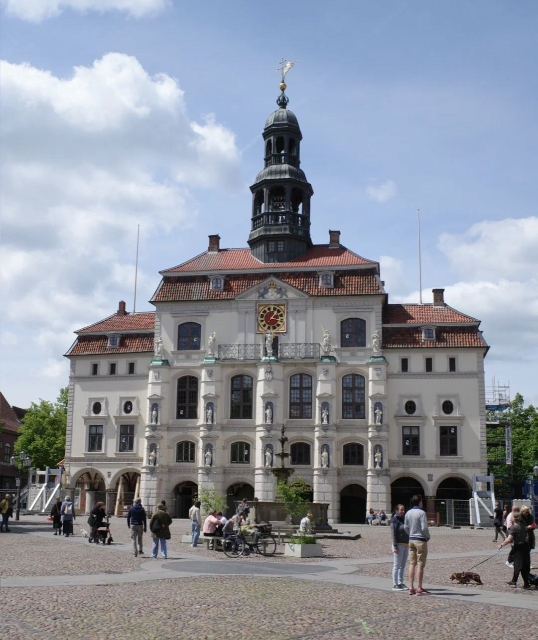 Hamburg to Luneburg round-trip - Old Brick Town Route - Salt Trade History Theme - Private Charter - Top Pick