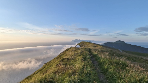 挪威斯沃爾韋爾-亨寧斯韋爾+羅弗敦羣島【包車-跟團詢客戶服務支援】