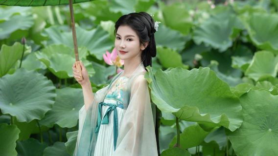 หม่านจูหลี่ ถ่ายรูปท่องเที่ยว[บริการถ่ายภาพและวิดีโอ ทั้งถ่ายภาพครอบครัว ภาพบุคคล ภาพคู่รัก วิดีโอสั้น วิดีโอโปรโมท ภาพบุคคล ภาพแต่งงาน พร้อมมอบไฟล์ต้นฉบับทั้งหมด]