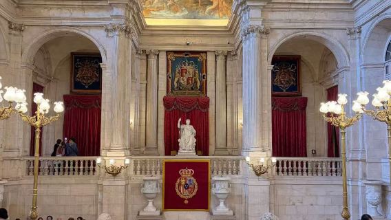Lawatan Sehari 10 Jam di Madrid: Istana Diraja, Taman Retiro, Atocha, Kuil Debod | Tempat Menarik Popular & Tersembunyi | Tidak Termasuk Tiket Masuk
