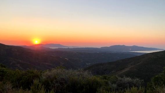 Safari al atardecer en 4x4 por Rethymnon con cena en una taberna tradicional