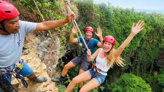 Yogyakarta Jomblang Cave Light of Heaven & Timang Beach Tour 
