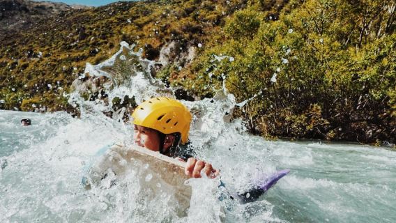 Квинстаун: экстремальный серфинг по реке