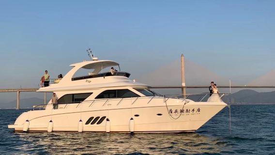 【深圳遊艇出海】深圳七星灣72尺座頭鯨射手座全新豪華遊艇包船出海+贈送海釣魚竿魚餌+網紅泳池滑梯